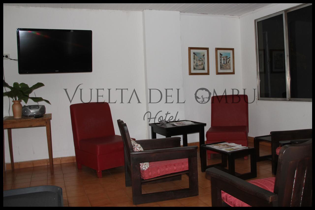 Hotel Vuelta Del Ombu Gobernador Virasora 외부 사진